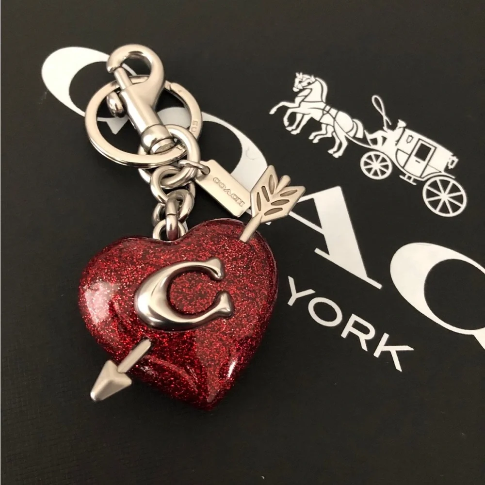 COACH Heart ❤️ arrow love Valentines Red Sparkling Purse charm key chain - Picture 2 of 5
